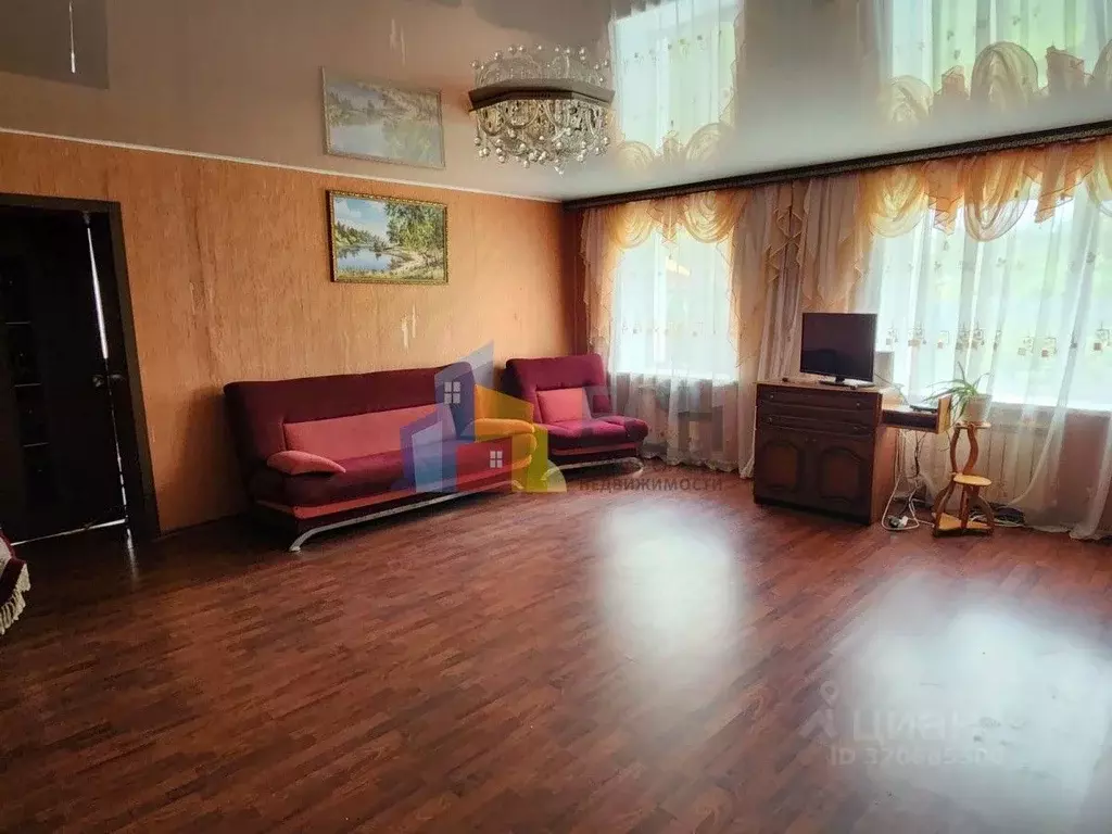 Дом в Тульская область, Венев Революционная ул., 8Б (94 м) - Фото 1