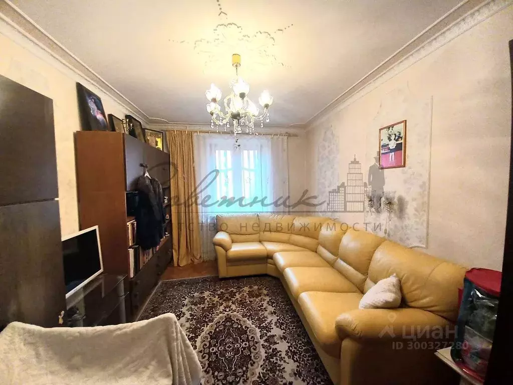 4-к кв. Белгородская область, Старый Оскол Дубрава мкр, 1 кв-л, 15 ... - Фото 0