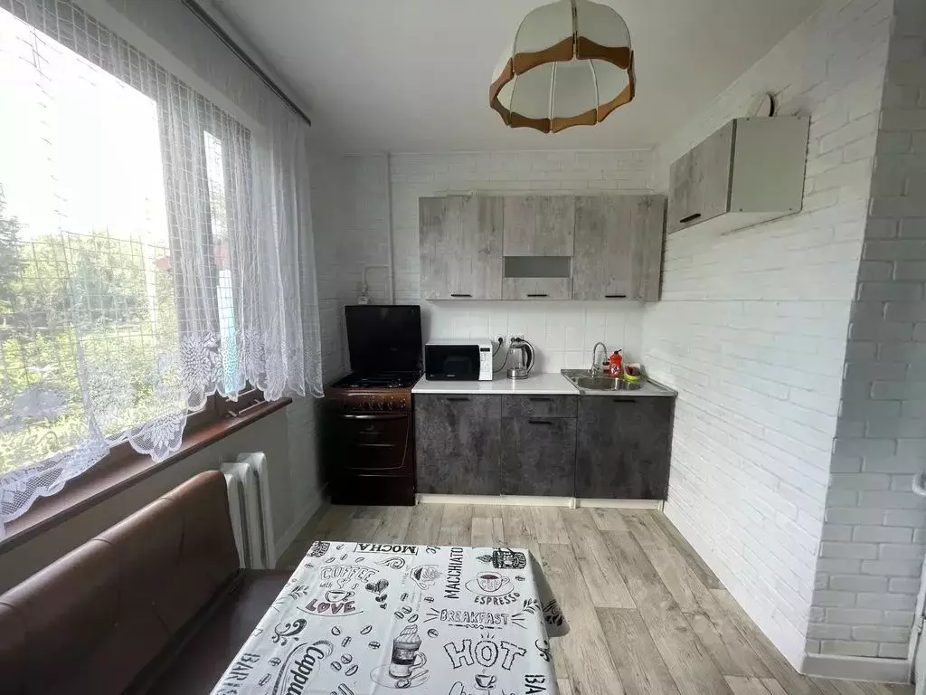 3-к кв. Воронежская область, Богучар 12 (96.0 м) - Фото 0