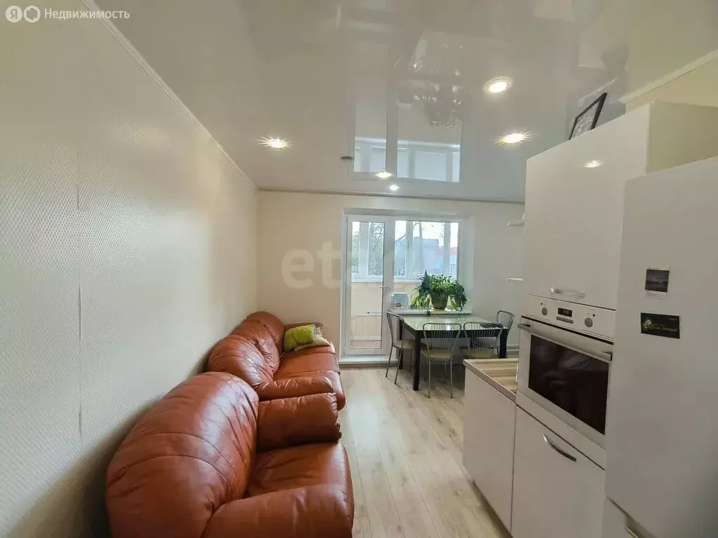 1-комнатная квартира: Миасс, улица Победы, 7 (51.3 м) - Фото 1