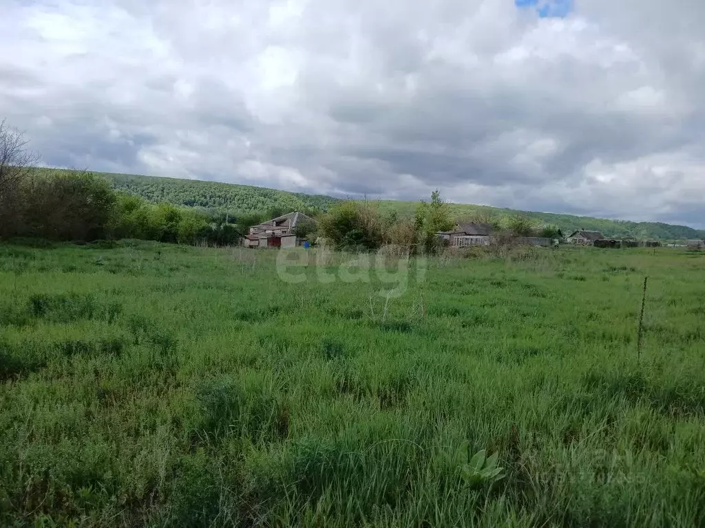 Участок в Белгородская область, Валуйский муниципальный округ, с. ... - Фото 1