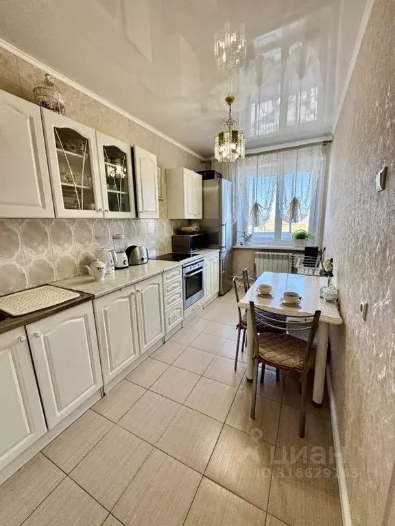 3-к кв. Томская область, Томск Заозерный пер., 3 (65.4 м) - Фото 0