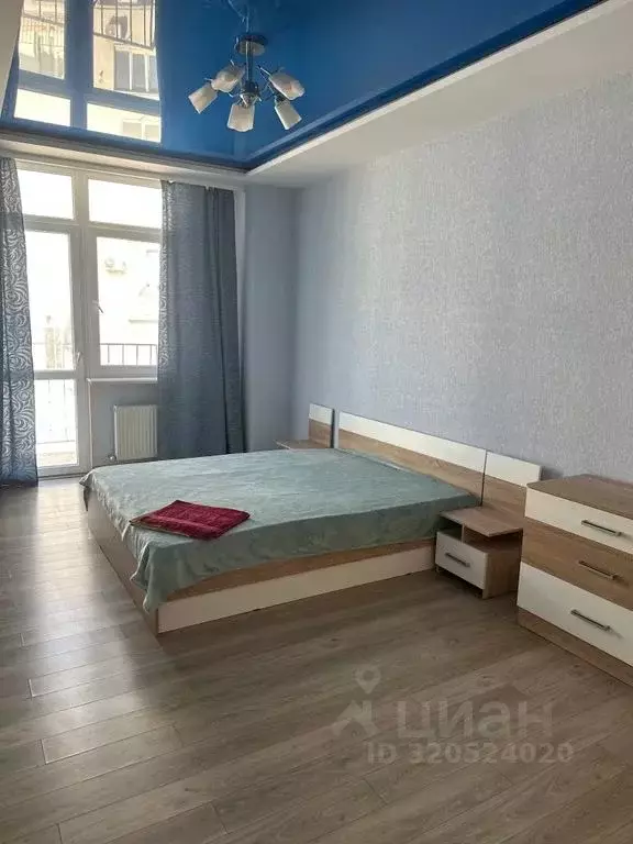 2-к кв. Севастополь ул. Степаняна, 4/1 (68.0 м) - Фото 0