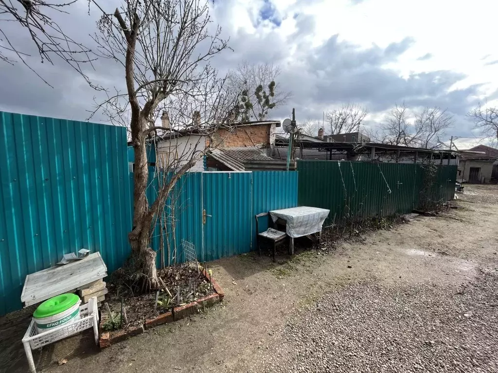 Дом в Краснодарский край, Кропоткин Кавказский район, ул. Дугинец, 33 ... - Фото 2