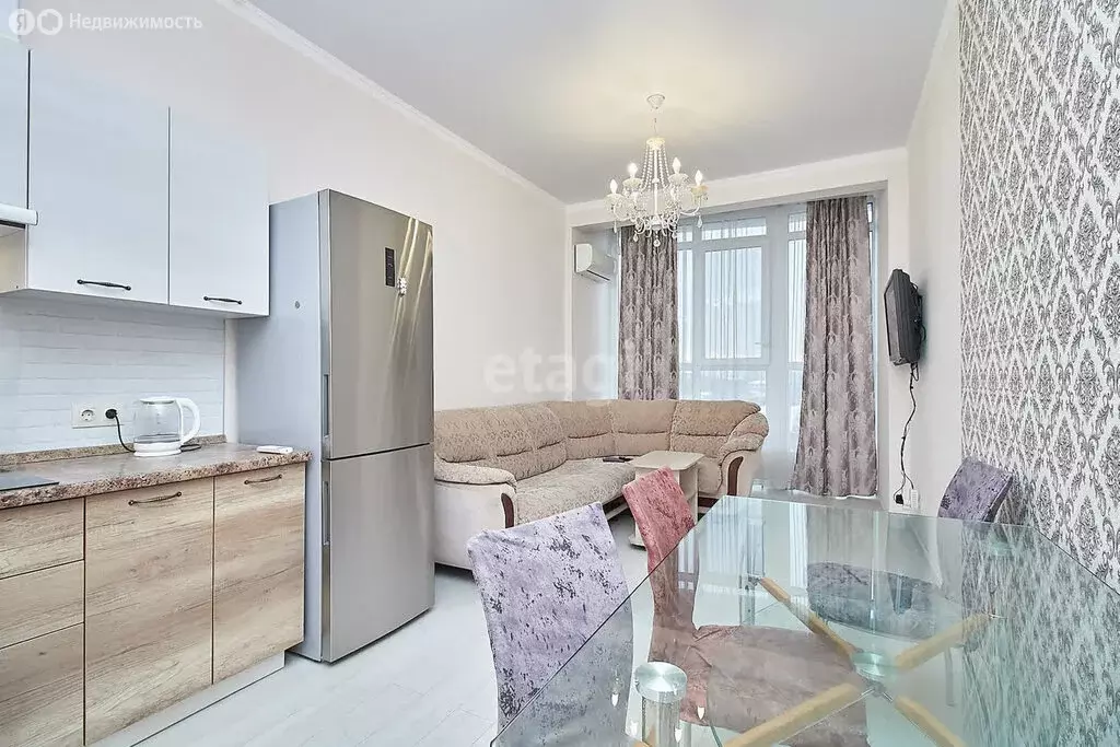 1-комнатная квартира: Тюмень, улица Короленко, 12 (53 м) - Фото 1