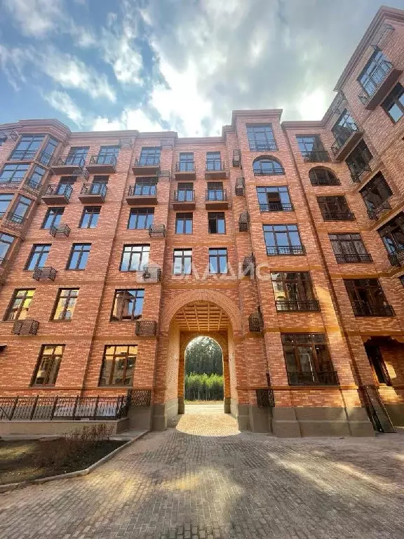 Продается 3-комнатная квартира - Фото 2