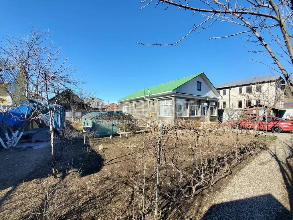 Дом в Ставропольский край, Предгорный муниципальный округ, пос. ... - Фото 1
