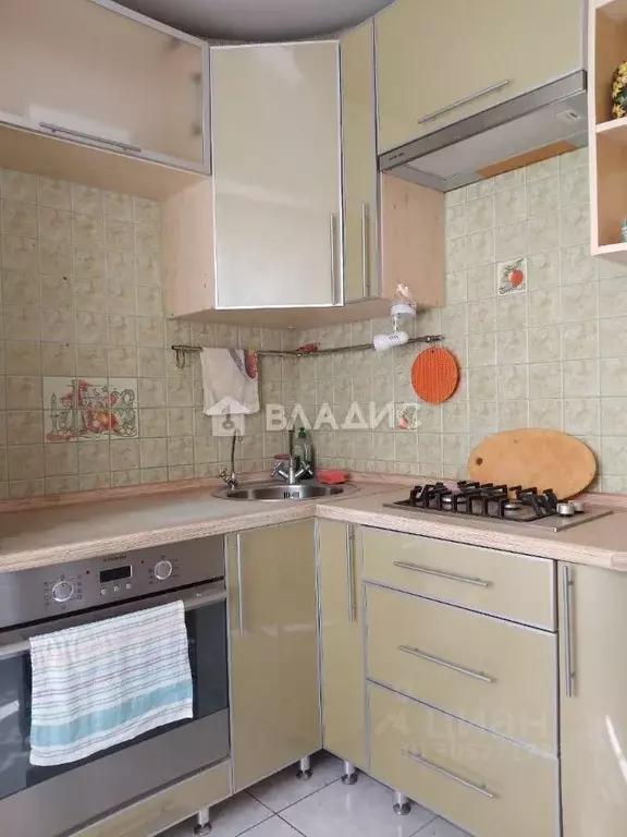 3-к кв. Волгоградская область, Волгоград ул. Автомобилистов, 8 (48.6 ... - Фото 1