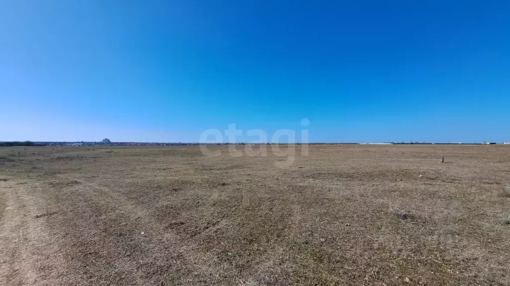 Участок в Крым, Сакский район, Суворовское с/пос, с. Каменоломня ул. ... - Фото 1