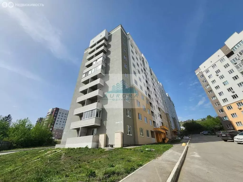 3-комнатная квартира: саратов, крайняя улица, 87а (93 м) - Фото 1