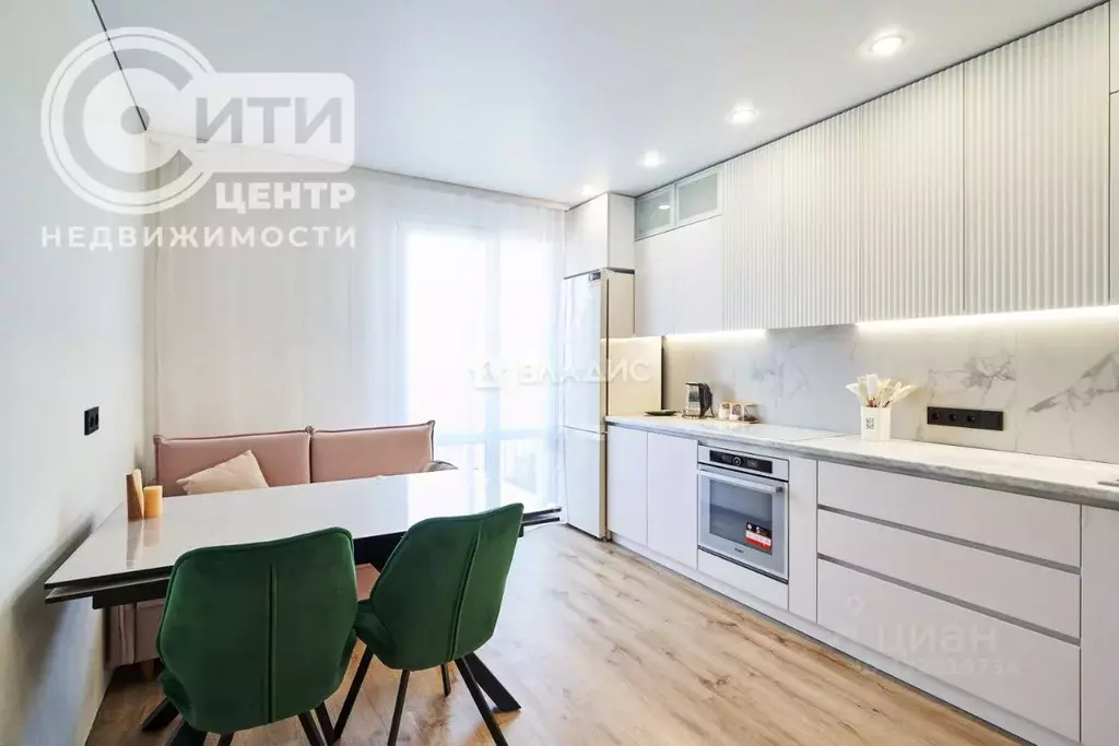 2-к кв. Воронежская область, Воронеж Жемчужная ул., 6Б (64.0 м) - Фото 0