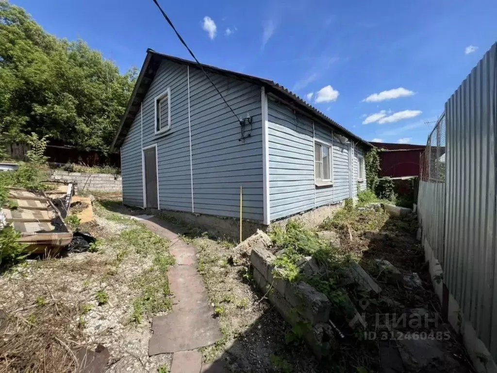 Дом в Белгородская область, Старый Оскол ул. Ленина (65 м) - Фото 0