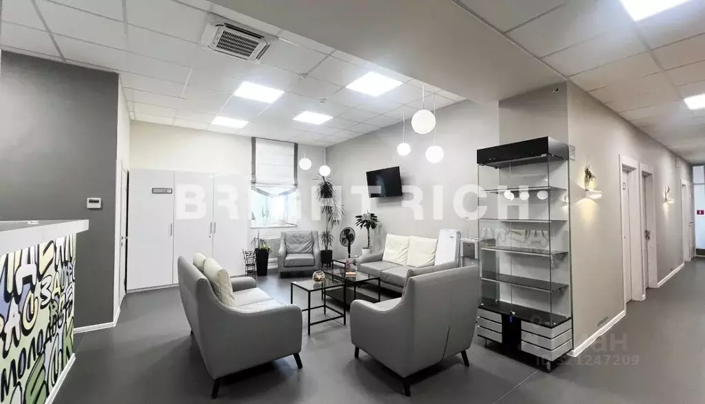 Помещение свободного назначения в Санкт-Петербург 7-я Васильевского ... - Фото 1