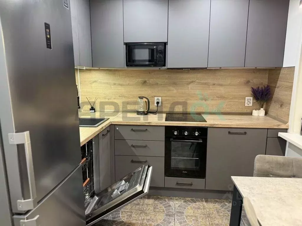 2-к кв. Татарстан, Казань просп. Победы, 152/33 (61.0 м) - Фото 1