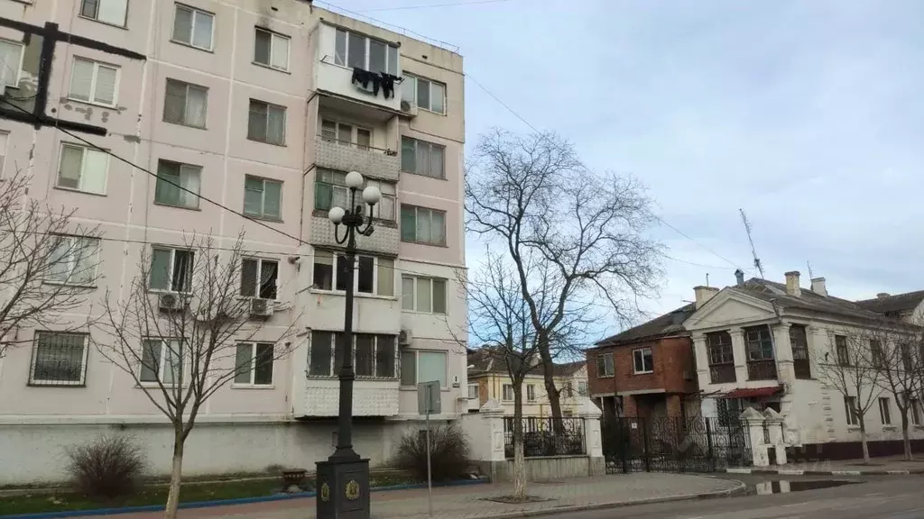 1-к кв. Крым, Керчь ул. Карла Маркса, 1 (30.0 м) - Фото 0