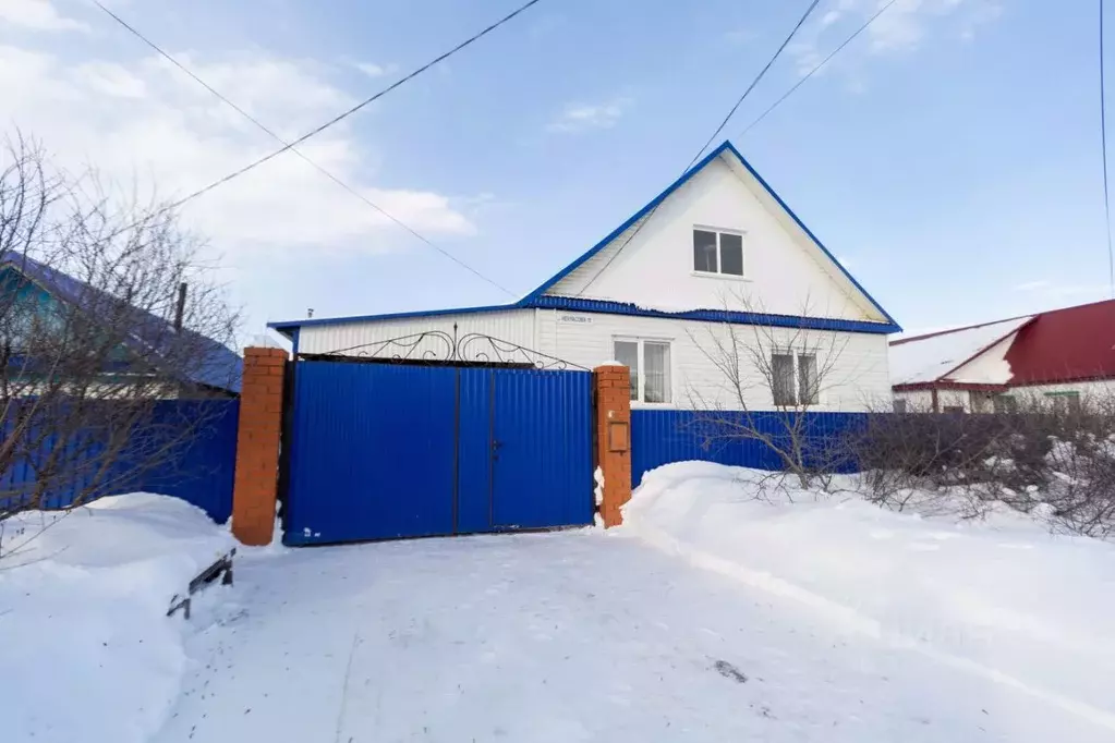 Дом в Оренбургская область, пос. Саракташ ул. Некрасова, 15 (93 м) - Фото 1