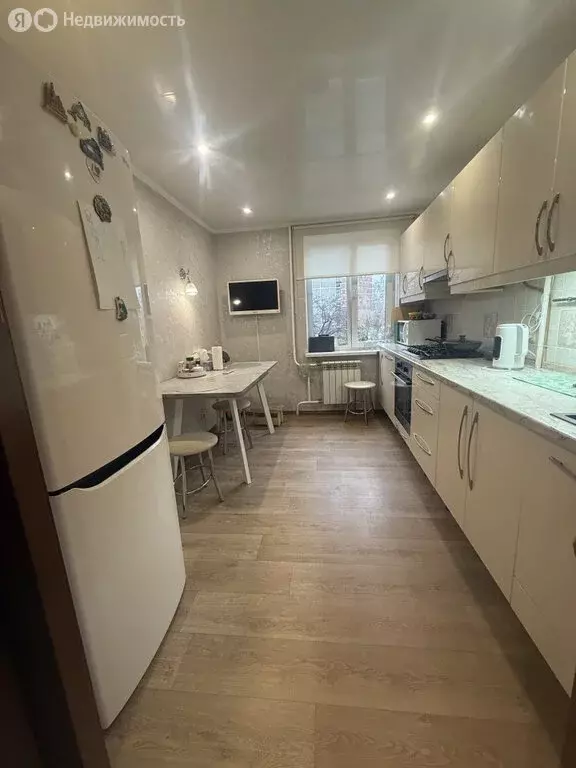 4-комнатная квартира: Екатеринбург, проспект Космонавтов, 92 (75 м) - Фото 2