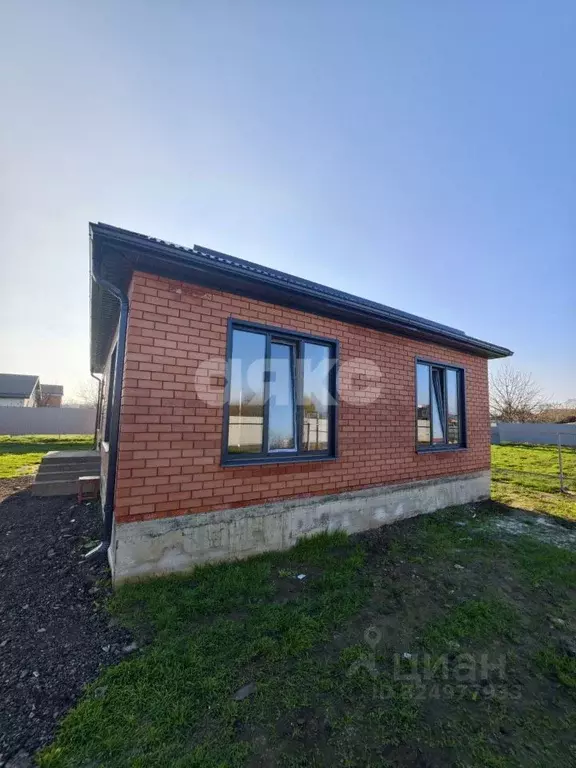 Дом в Краснодарский край, Кореновск Трудовая ул., 28 (72 м) - Фото 1