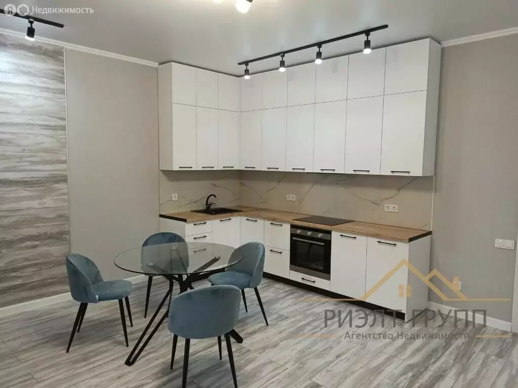 2-комнатная квартира: Казань, улица Зур Урам, 1Кк5 (55.2 м) - Фото 0