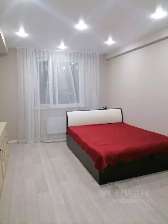 2-к кв. Татарстан, Набережные Челны ул. Шамиля Усманова, 18А (46.0 м) - Фото 1