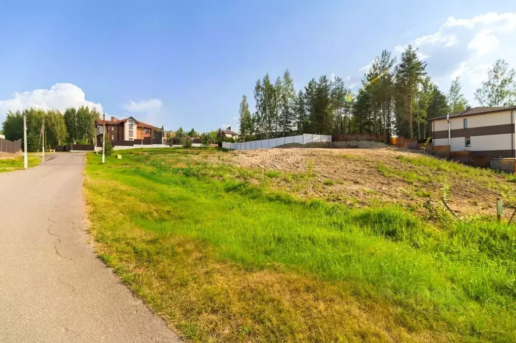 Участок в Ленинградская область, Всеволожский район, Бугровское ... - Фото 1