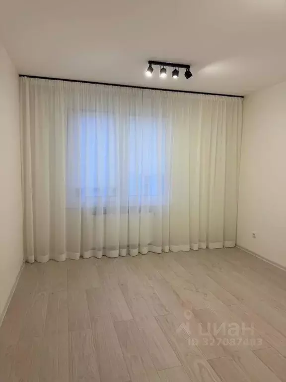 Студия Свердловская область, Екатеринбург ул. Евгения Савкова, 44А ... - Фото 1