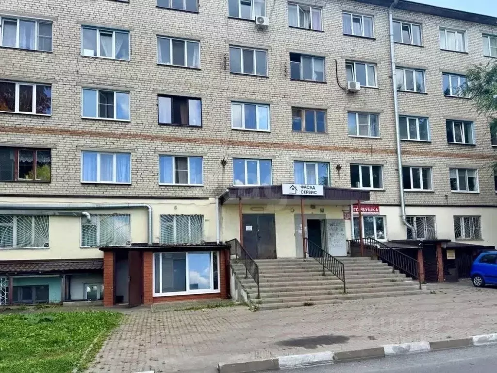 Торговая площадь в Белгородская область, Губкин ул. Фрунзе, 4 (63 м) - Фото 1