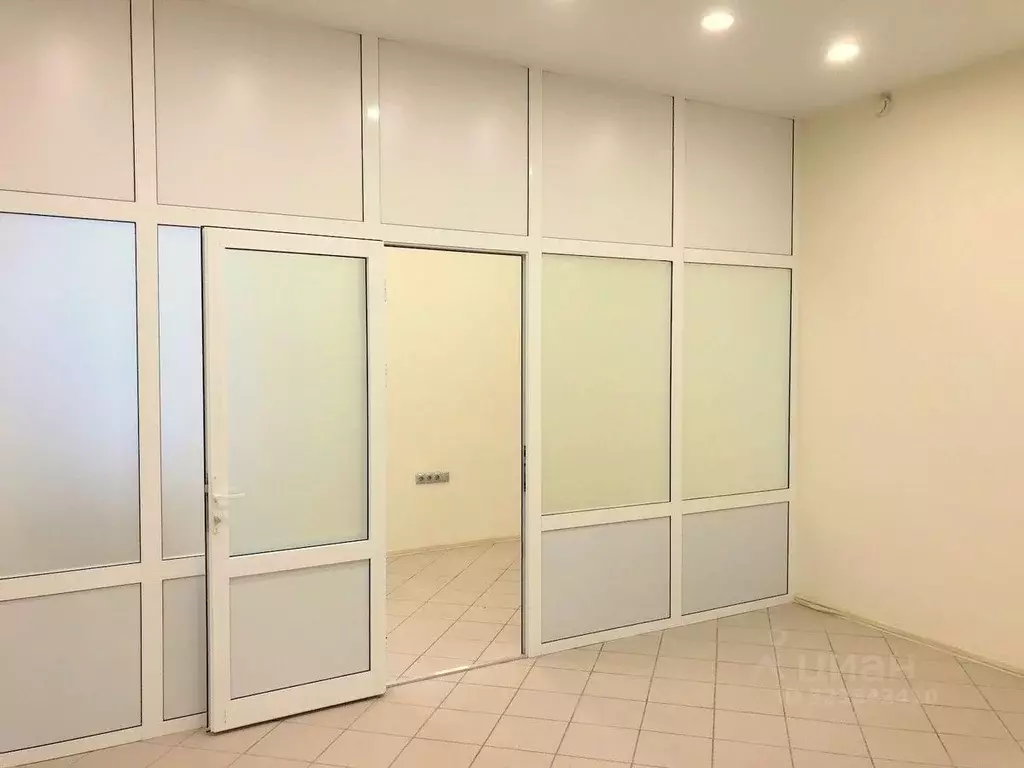 Помещение свободного назначения в Татарстан, Казань Московская ул., 15 ... - Фото 2