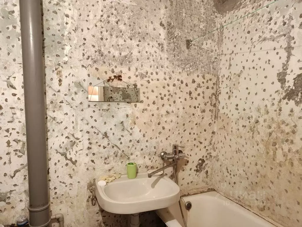 1-к кв. Крым, Щелкино Ленинский район, ул. Покровская, 8 (35.9 м) - Фото 1