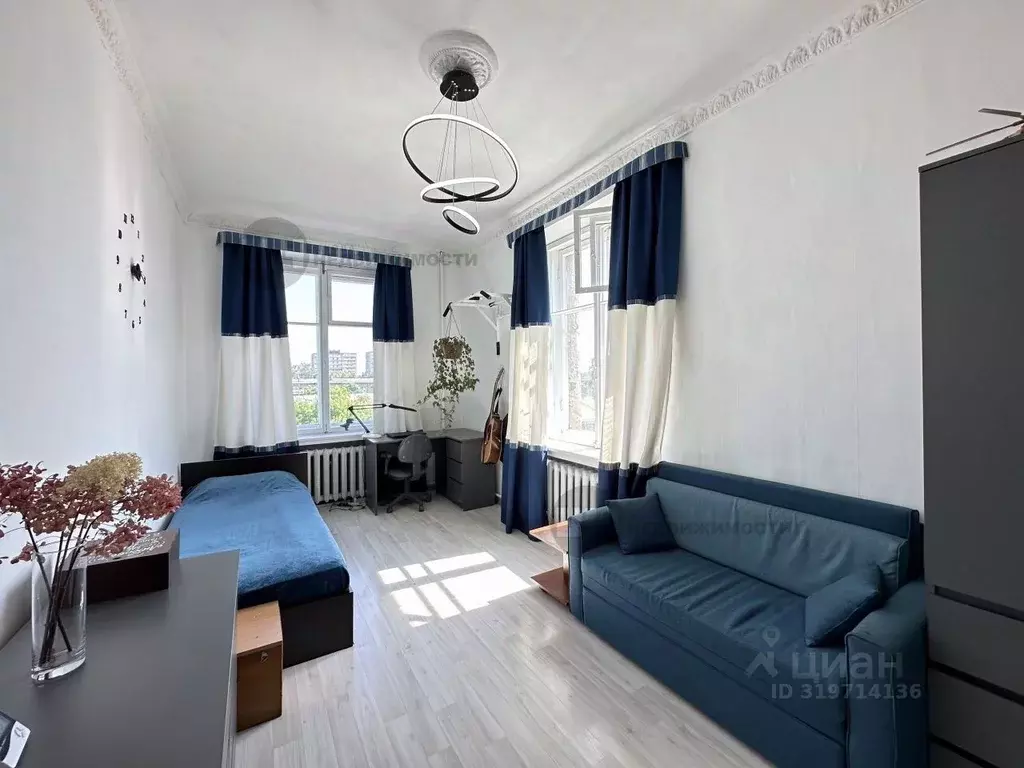 3-к кв. Санкт-Петербург Среднеохтинский просп., 40 (80.5 м) - Фото 0