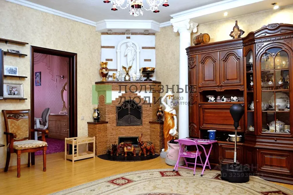 Дом в Красноярский край, Емельяново пгт ул. Московская, 139 (100 м) - Фото 2