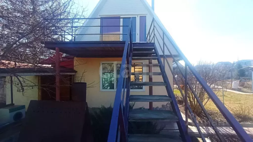 Дом в Саратовская область, Энгельсский район, Красноярское ... - Фото 1