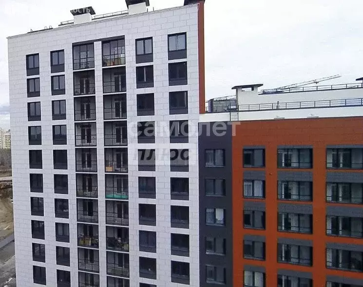 2-комнатная квартира: Омск, микрорайон Зелёная Река, 14 (67 м) - Фото 0