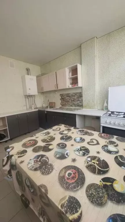 1-к кв. Адыгея, Тахтамукайский район, Яблоновский пгт Космическая ул., ... - Фото 1