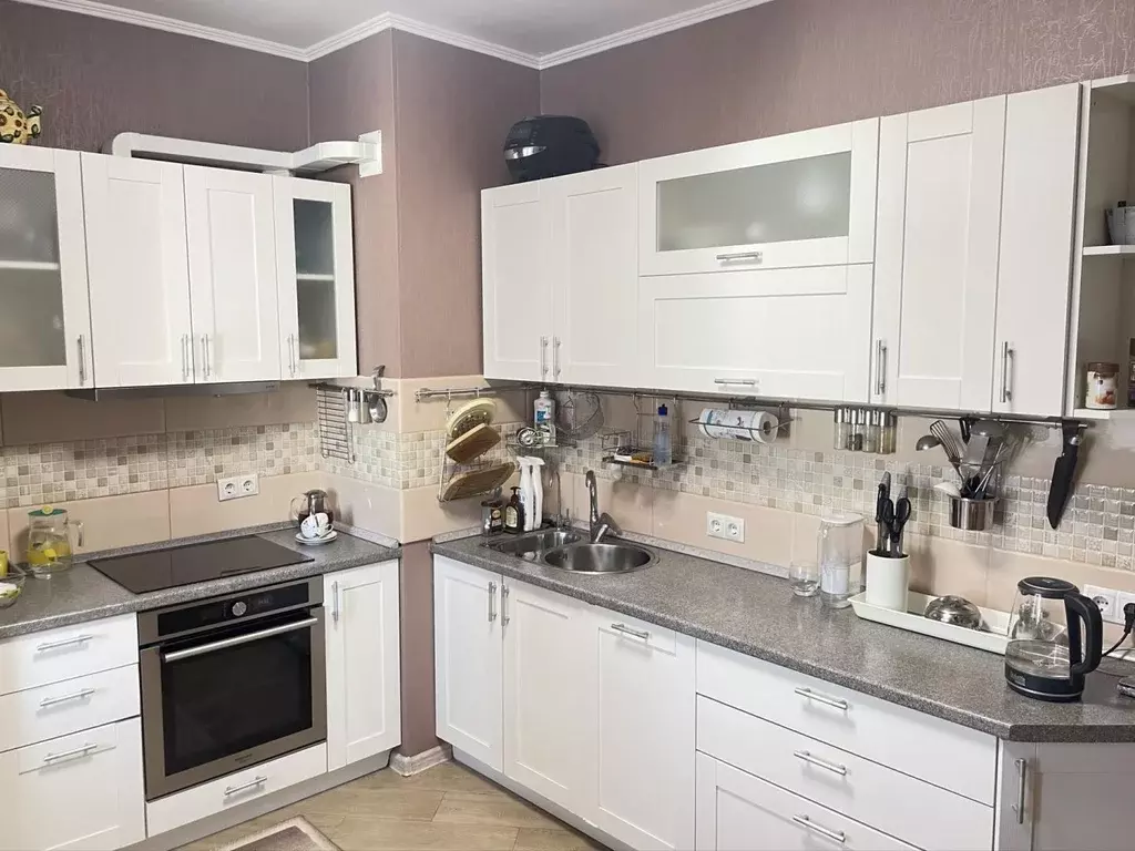 Продается 3-комнатная квартира - Фото 1