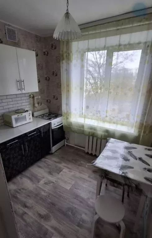 2-к. квартира, 41 м, 1/5 эт. - Фото 1