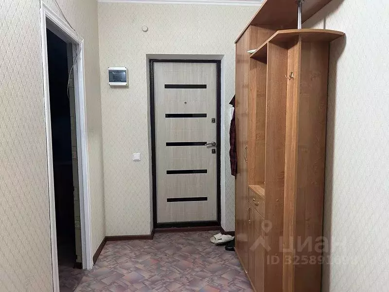 1-к кв. Воронежская область, Россошь Озерная ул., 4А (44.5 м) - Фото 2