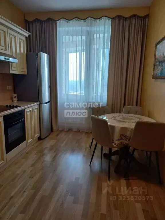 2-к кв. Московская область, Реутов Лесная ул., 11 (80.0 м) - Фото 1