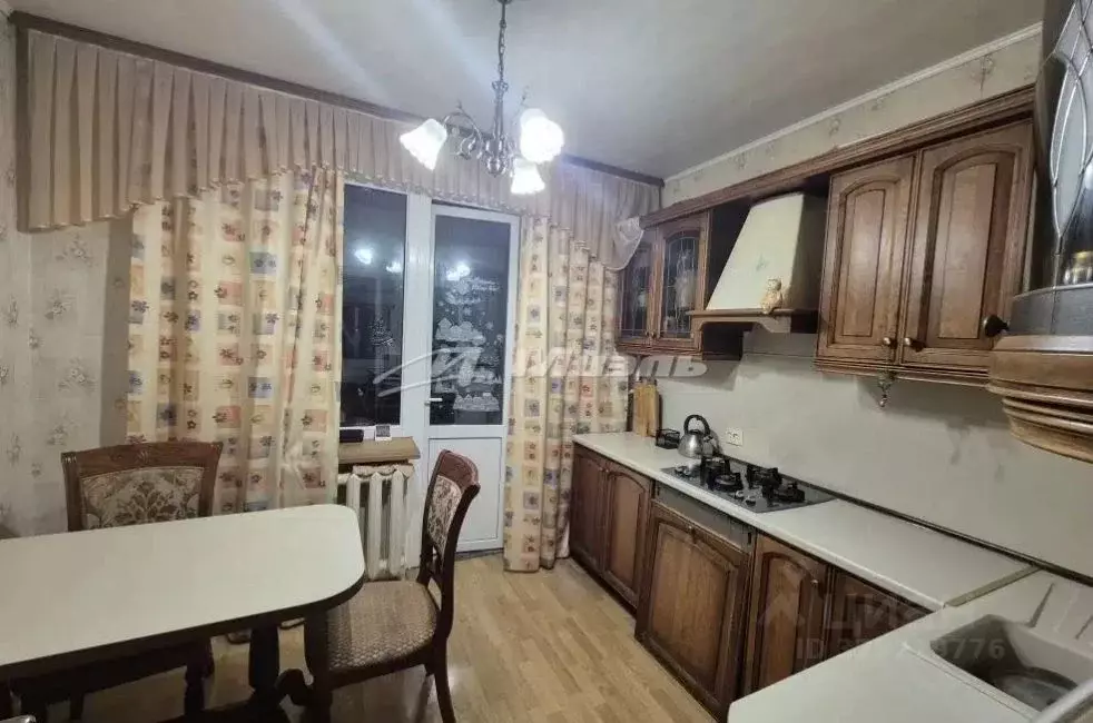 3-к кв. Крым, Симферополь ул. Ешиль Ада, 2 (73.2 м) - Фото 1