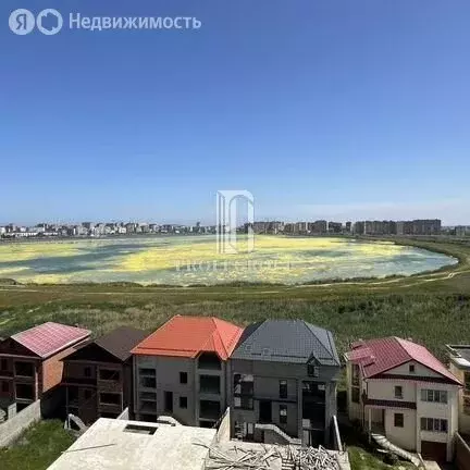 3-комнатная квартира: Махачкала, улица Эльзы Ибрагимовой, 5к16 (95 м) - Фото 0