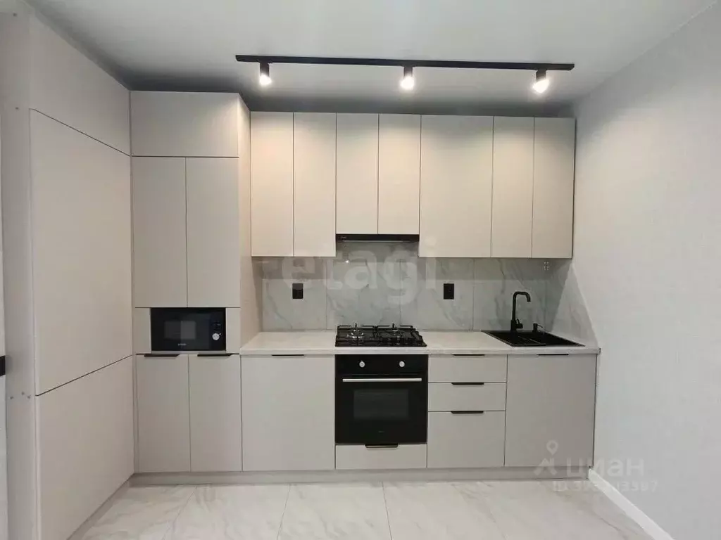 2-к кв. Ставропольский край, Михайловск Шпаковский район, Адмирал кп, ... - Фото 1