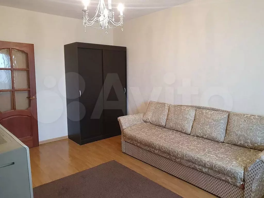 2-к. квартира, 55 м, 4/10 эт. - Фото 1