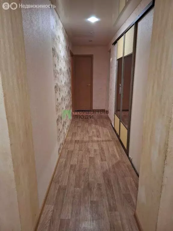 2-комнатная квартира: Ижевск, улица 40 лет Победы, 142 (65.9 м) - Фото 1