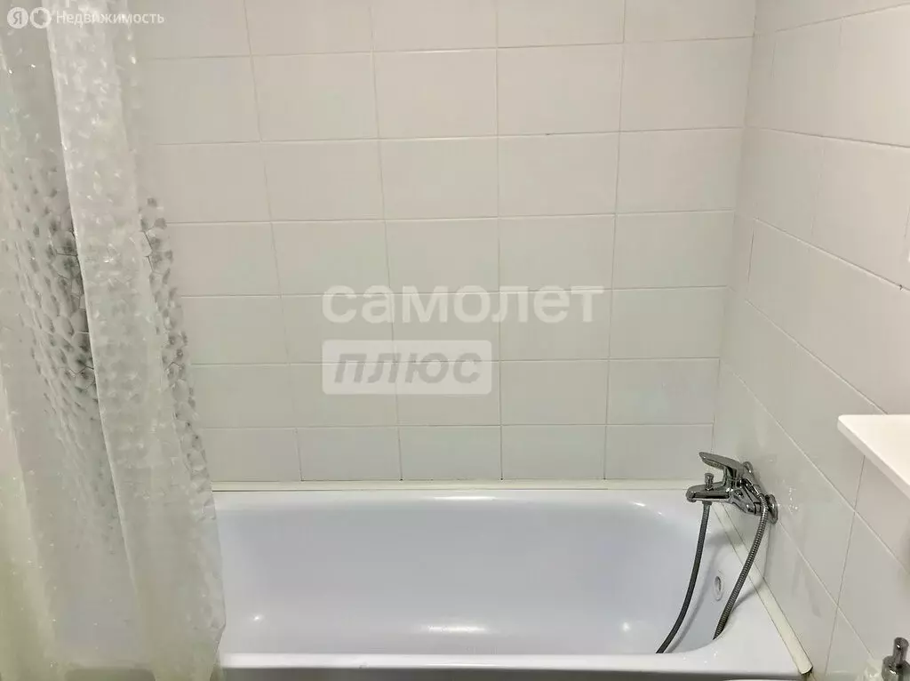 1-комнатная квартира: посёлок городского типа Боброво, Крымская улица, ... - Фото 1