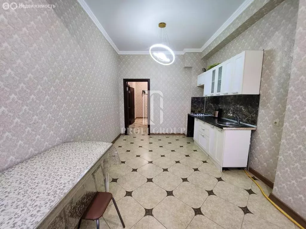 1-комнатная квартира: Махачкала, проспект Али-Гаджи Акушинского, ... - Фото 1