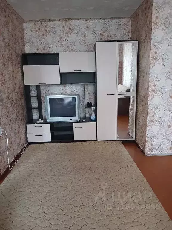 2-к кв. Челябинская область, Чебаркуль ул. Карпенко, 16 (42.0 м) - Фото 0