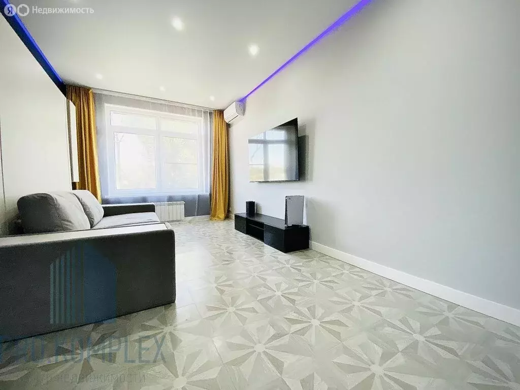 2-комнатная квартира: Горки, 1-й Туровский переулок, 13 (64.6 м) - Фото 1