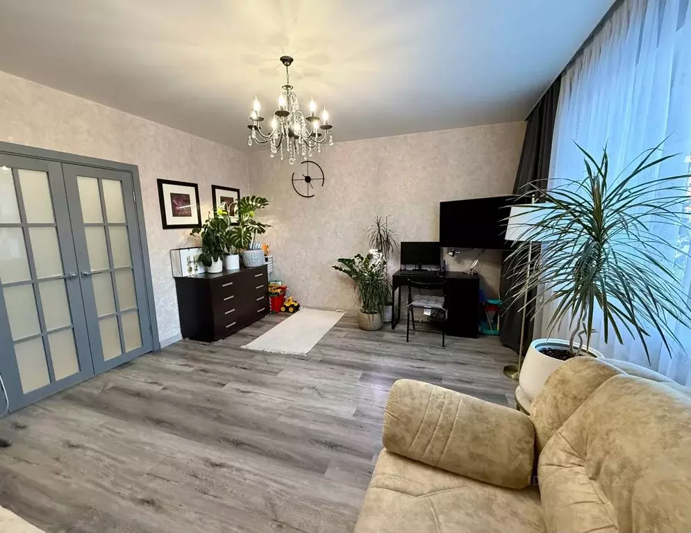 2-к кв. Свердловская область, Екатеринбург ул. Волгоградская, 88 (67.6 ... - Фото 2