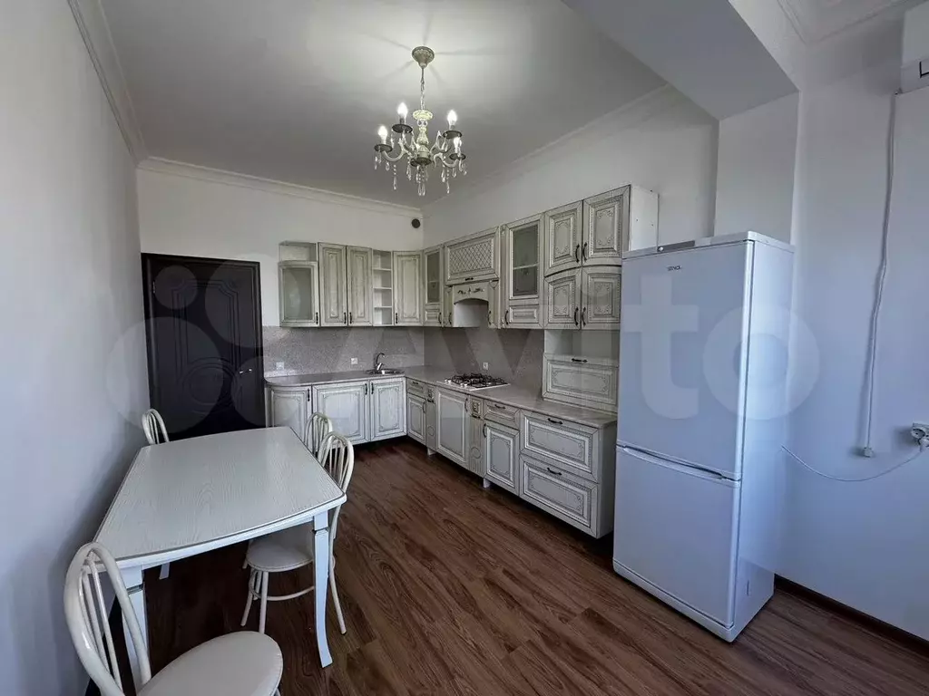 2-к. квартира, 80 м, 1/5 эт. - Фото 1