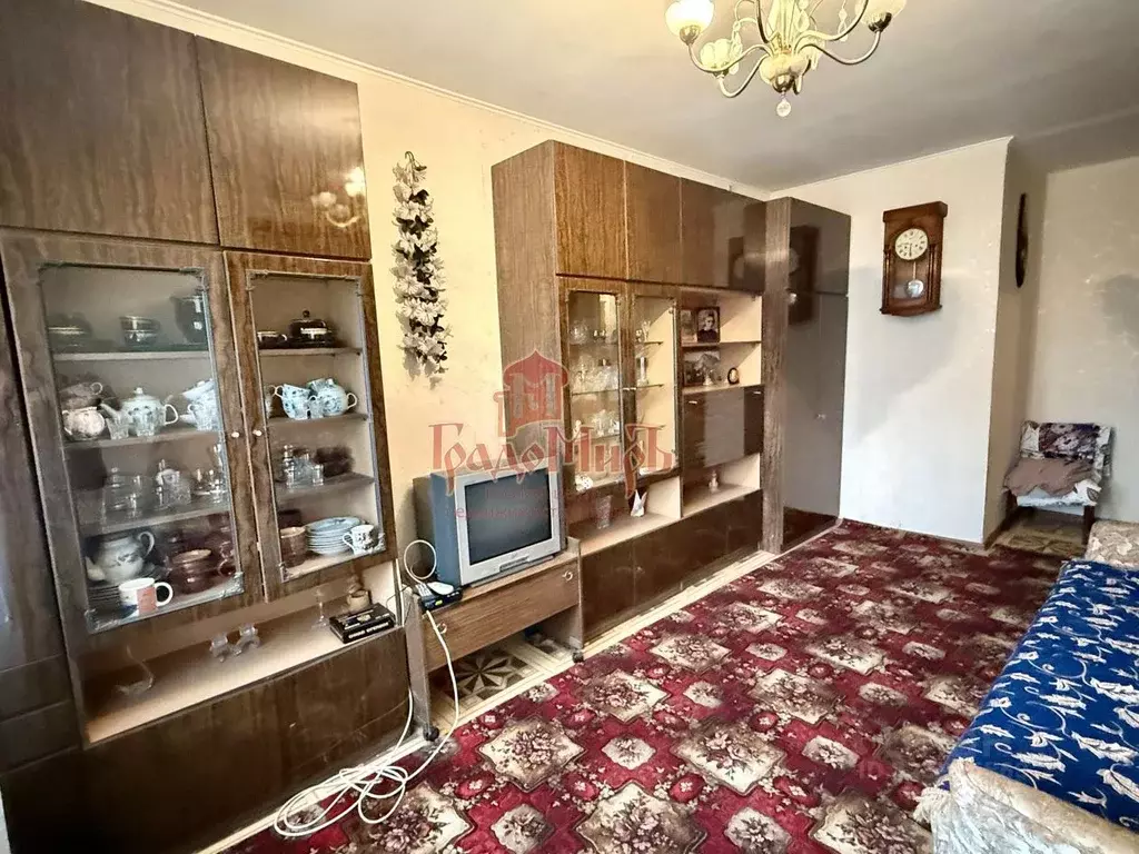 2-к кв. Московская область, Сергиев Посад Новоугличское ш., 63 (44.0 ... - Фото 1